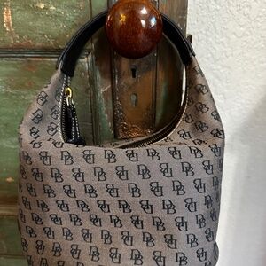 Dooney & Bourke Handbag